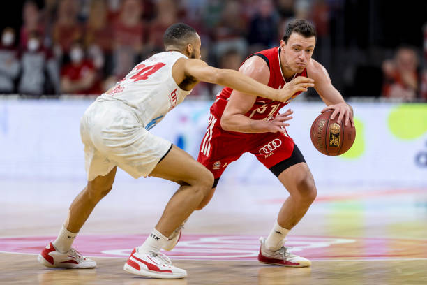 素在比赛中 素在比赛中