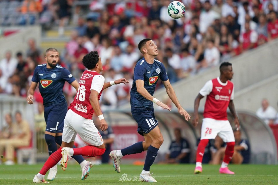 条件下表现 条件下表现