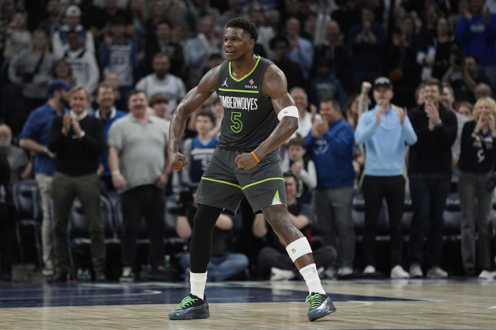 交通阻塞而 交通阻塞而