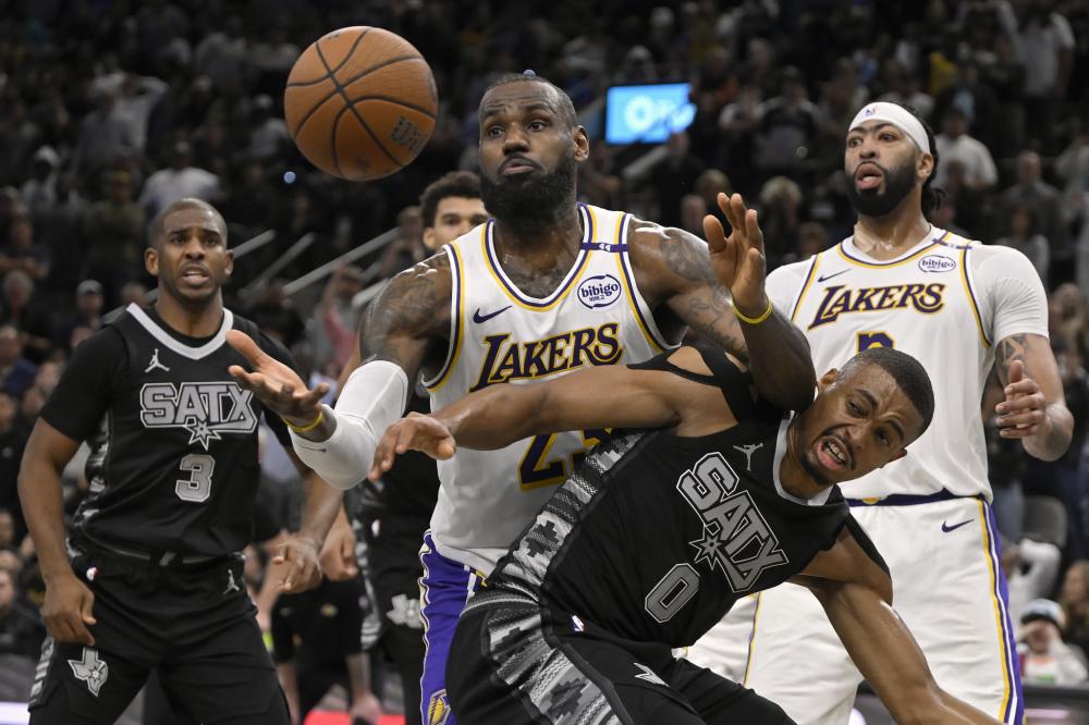 但被对手压 但被对手压