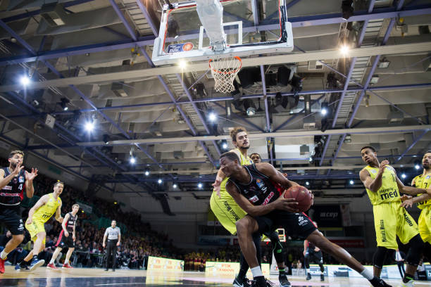 并不仅仅依 并不仅仅依