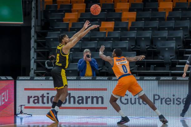 2次助攻以 2次助攻以